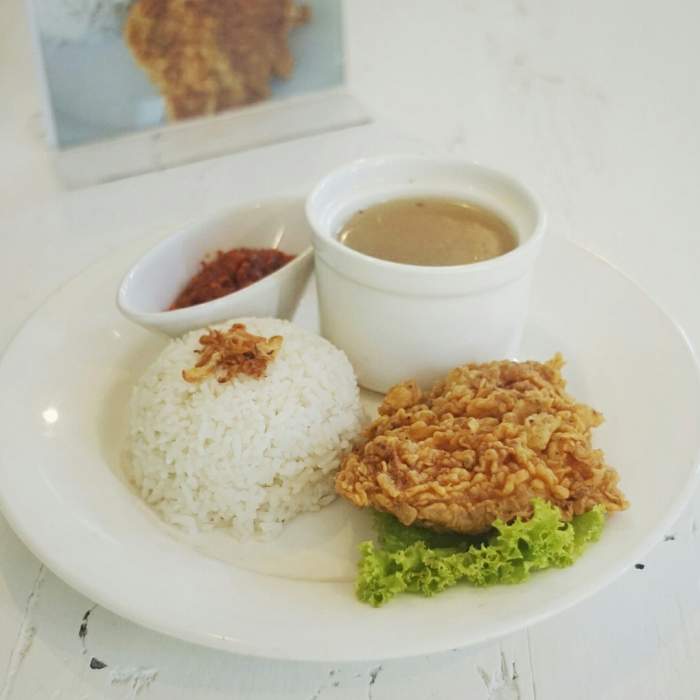 Nasi Ayam Goreng Localist Cafe