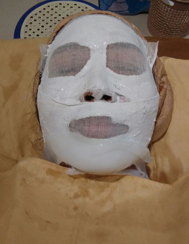 Masker Facial di Klinik Ella Skin Care