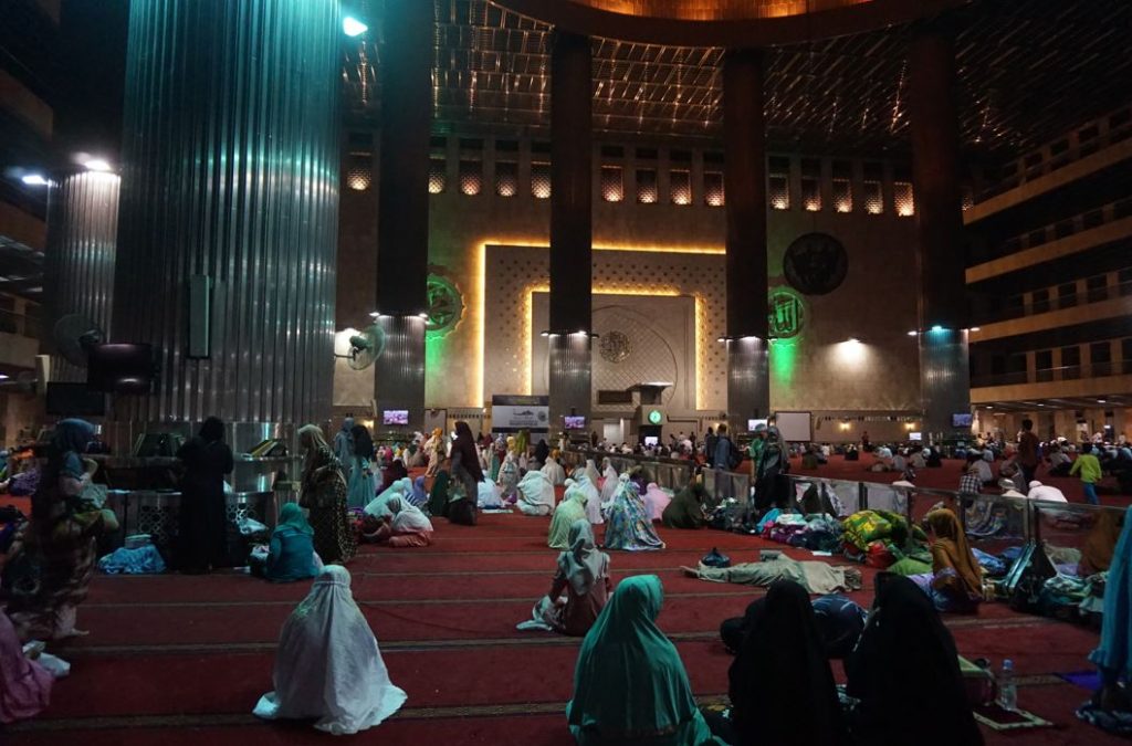 Pengalaman Sholat Tarawih Akhir Ramadhan di Masjid Istiqlal